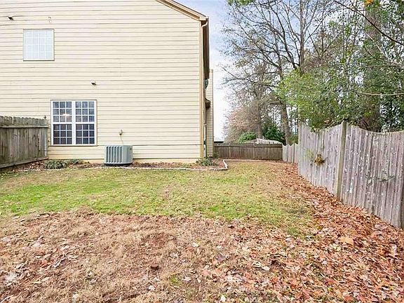 5th image of 2821 Priestcliff Dr SE