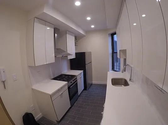 Rented by Bohemia Realty Group | media 58