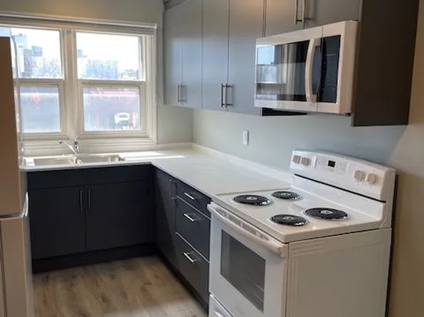 2 Cross St #1, Halton Hills, ON L7G 2H5