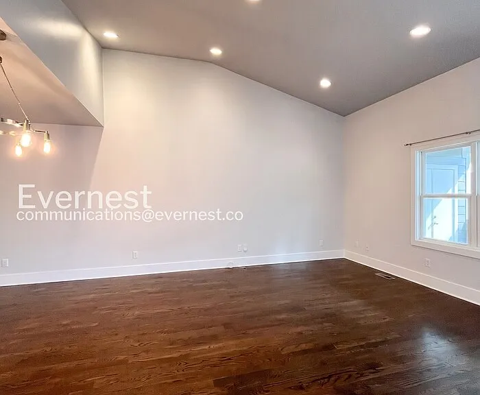 1003B Spain Ave — Photo 8