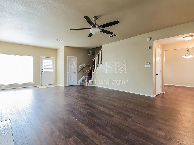 4108 Creekmeadow Dr — Photo 5