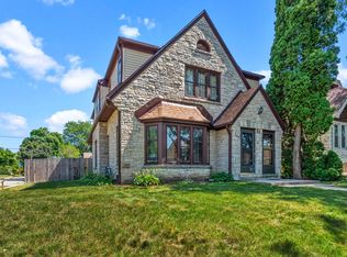 2876 N 56th St #2878, Milwaukee, WI 53210