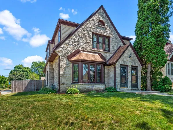 2876 North 56th STREET #2878, Milwaukee, WI 53210