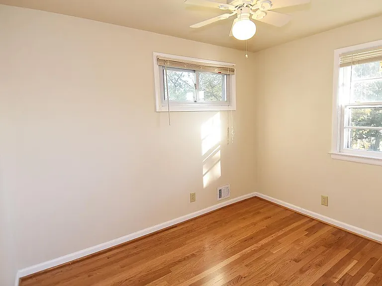 309A E Howell Ave — Photo 9