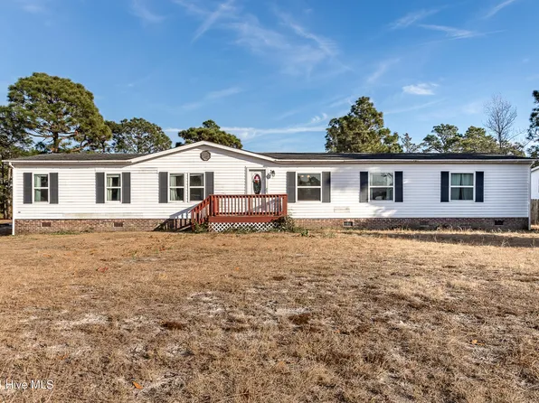 214 N Cambridge Street, Hubert, NC 28539