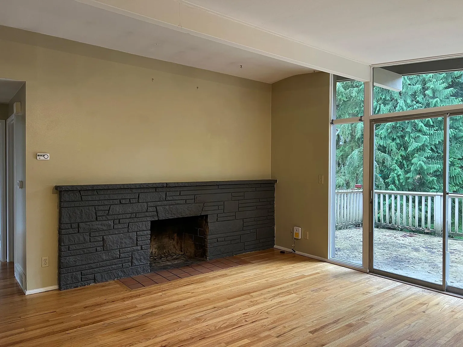 4 bed, 1700 sqft, $3,300 — Photo 2