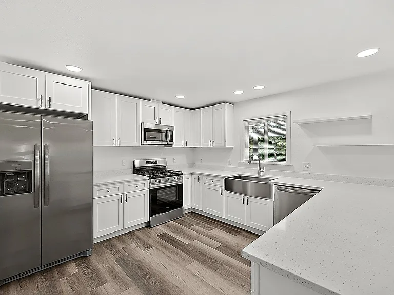 7182 N Van Decar Rd SE — Photo 12