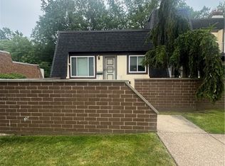 6462 State Rd APT 11, Cleveland, OH 44134