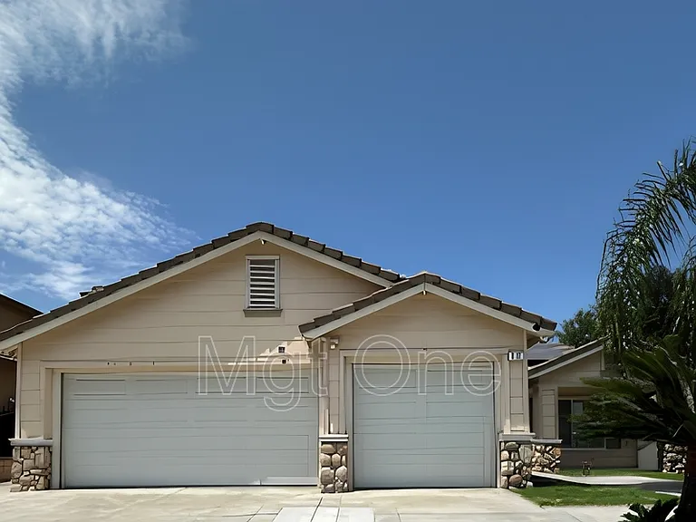 911 Big Spring Ct — Photo 1