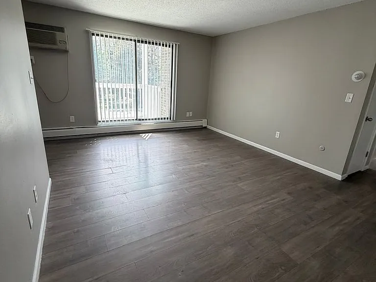 1053 County Road D E — Photo 10