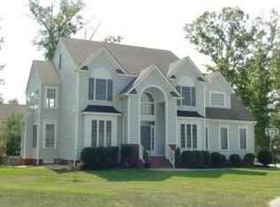 13900 Planters Walk Dr, Midlothian, VA 23113