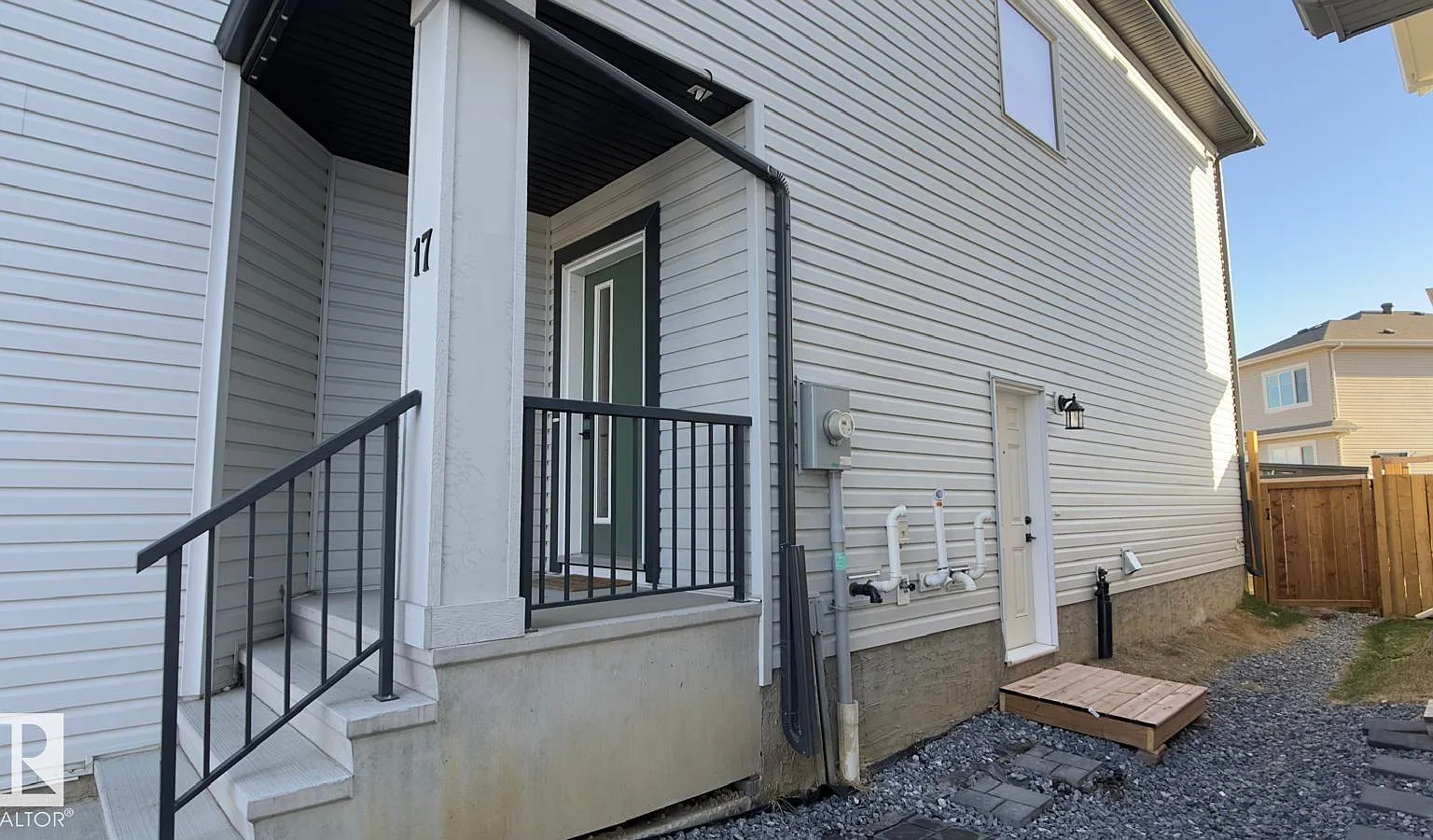 2 bed, 1.0 bath, 650 sqft, $1,000 — Photo 2