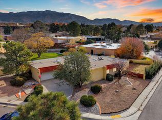 7910 Academy Trl NE, Albuquerque, NM 87109