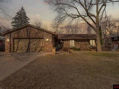 1589 Sherwood Dr, North Mankato, MN, 56003