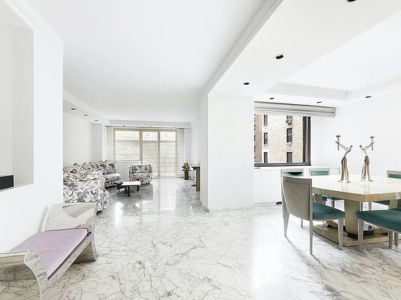 3rd image of 10 W 66th St APT 6B