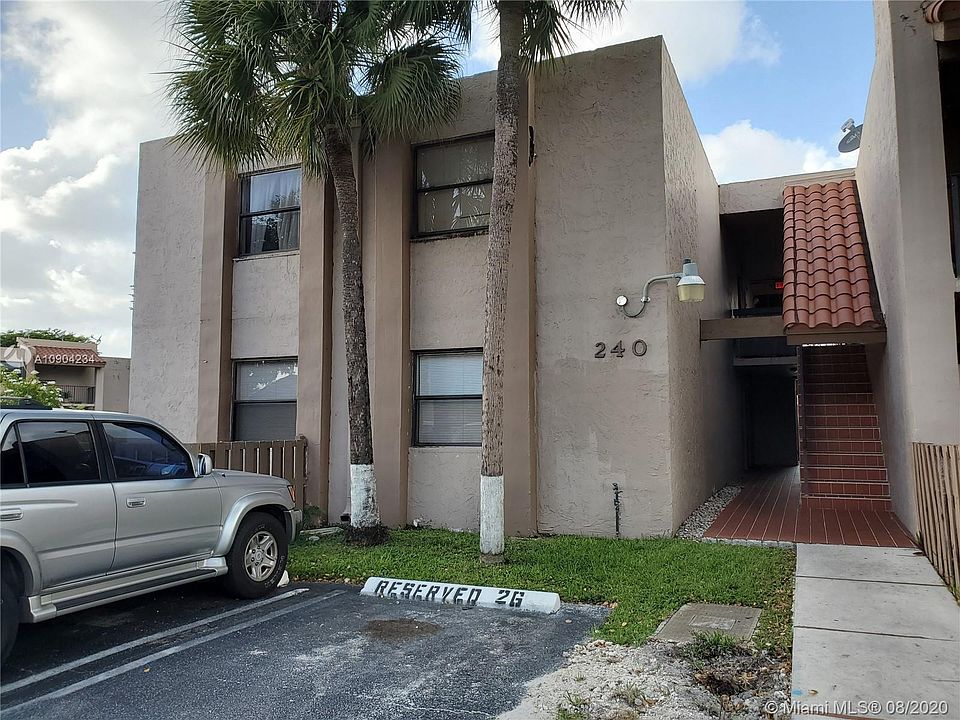 1st image of 240 W Park Dr APT 101-4
