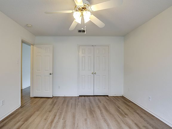2nd image of 638 Silvertop Rd