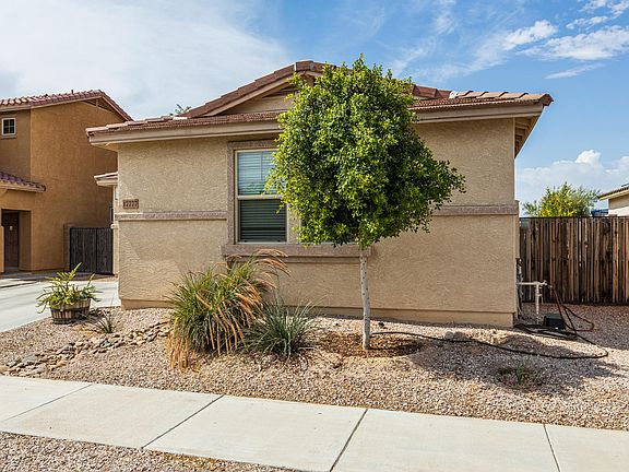 3rd image of 17777 W Tonto St