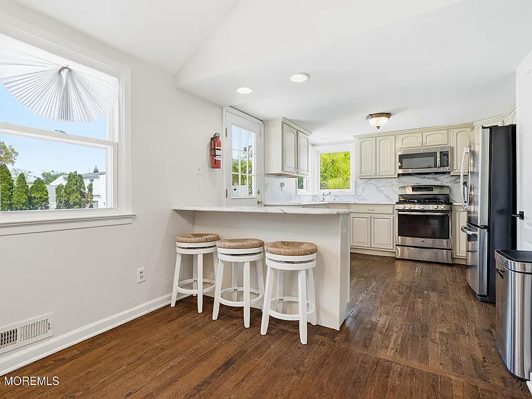 4 Cheryl Dr — Photo 10
