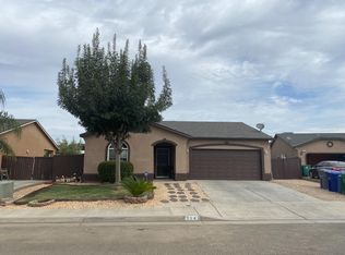 328 Ramona St, Orange Cove, CA