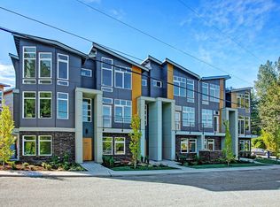 709 N 105th St, Seattle, WA 98133