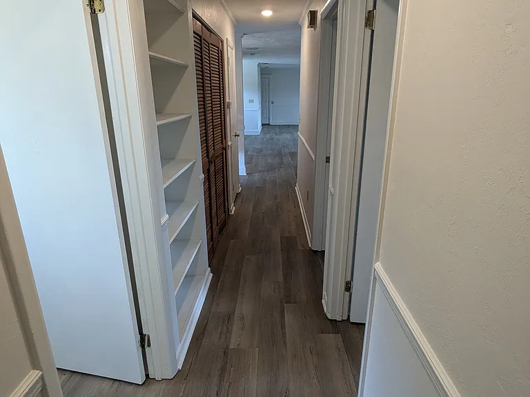507 Governor Ave NE — Photo 7