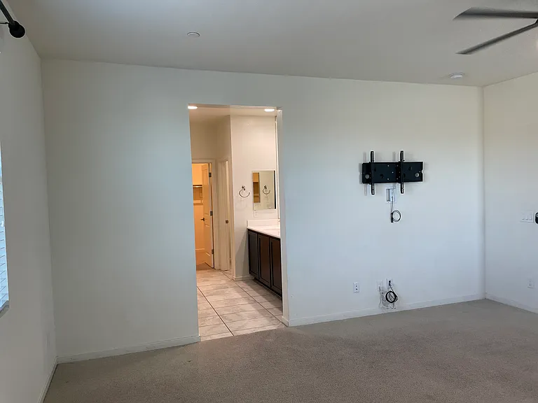 2018 N 213th Dr — Photo 27