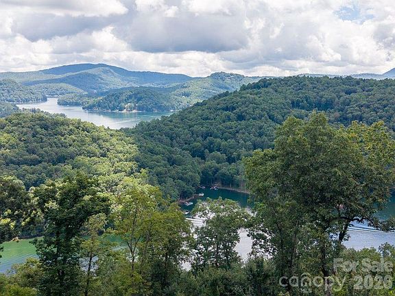 5th image of 752 Shepherds Gap Rd #28