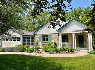 9305 N Lake Dr, Bayside, WI 53217