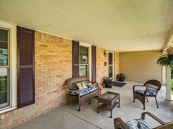 5th image of 7718 Seddon Dr