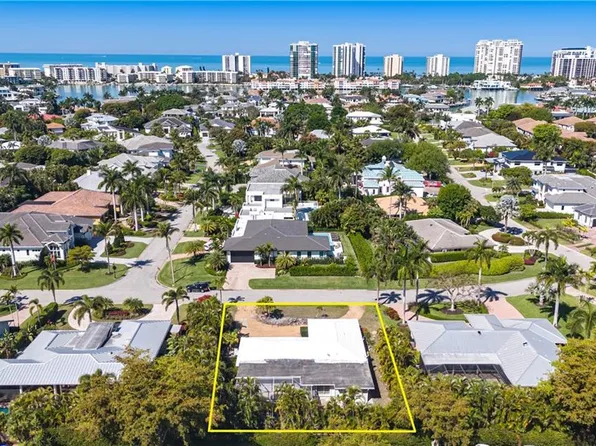 3760 PARKVIEW WAY, NAPLES, FL 34103