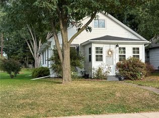 121 N 6th St, Cornell, WI 54732