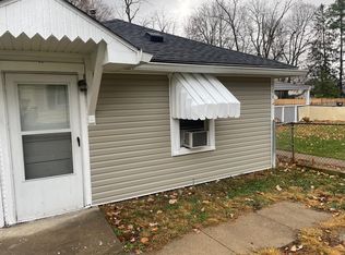 737 1/2 N Spring St, Greenfield, IN 46140