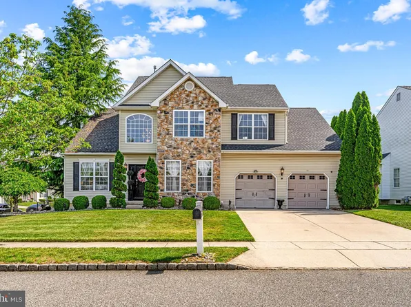 112 Minuteman Ln, Woolwich Township, NJ 08085