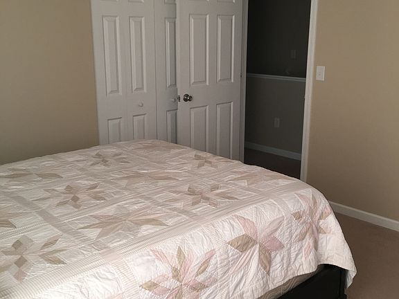 3rd image of 10112 Canoe Cir