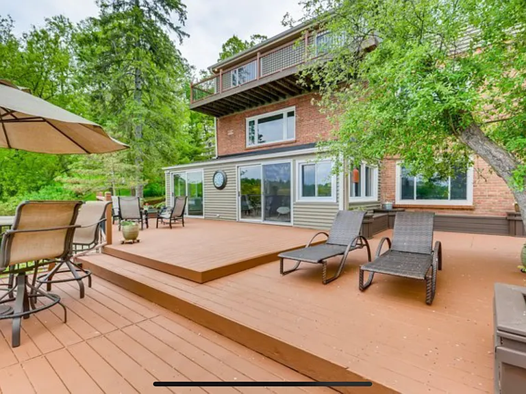 215 W Lake Shore Dr — Photo 17