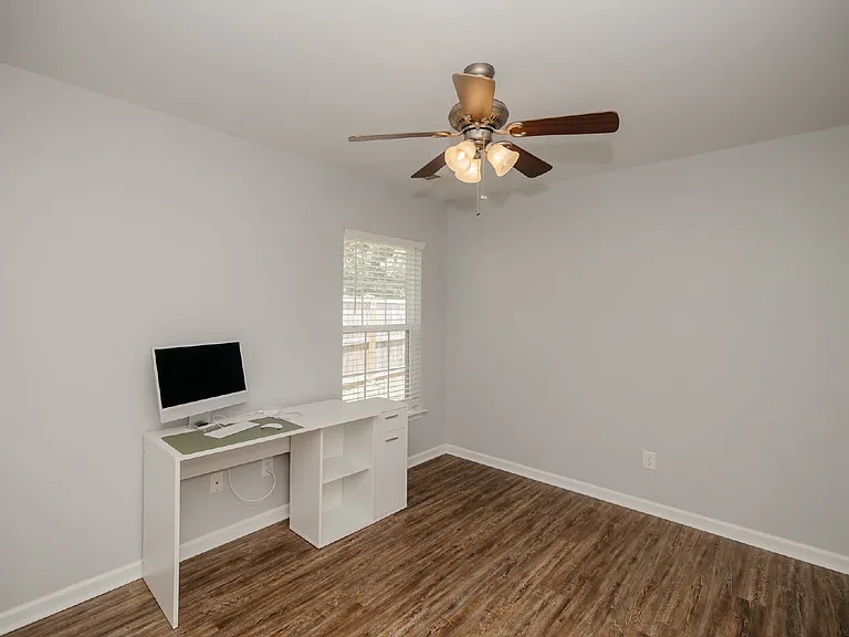 262 Island Green Rd — Photo 12