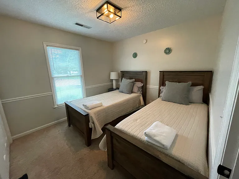 Piper Dr — Photo 8