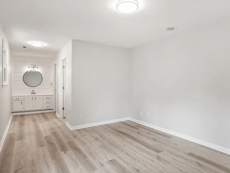 Master Bedroom Dressing area