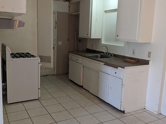 4th image of 40221 Stetson Ave
