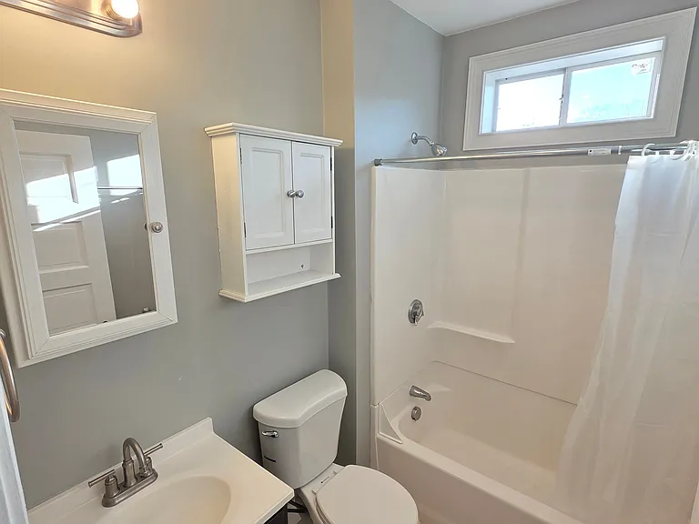 519 Manville Rd — Photo 10