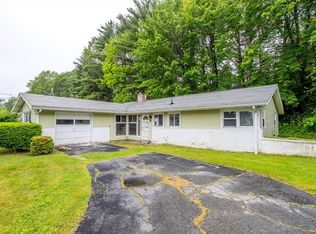 61 Barry Rd, Worcester, MA 01609