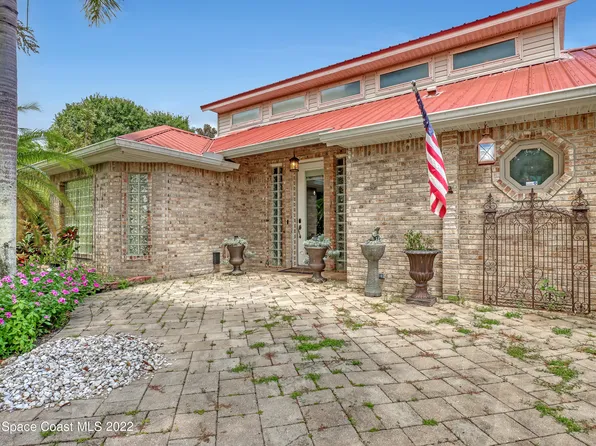 4304 Long Lake Rd, Melbourne, FL 32934