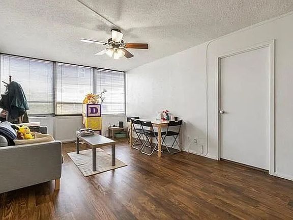 2nd image of 1800 Lavaca St APT 105
