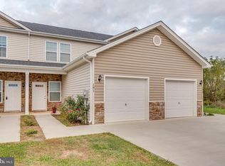 191 Continental Dr, Bunker Hill, WV 25413