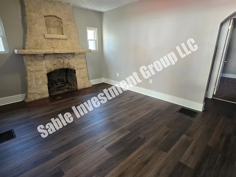 225 Klee Ave #A — Photo 2