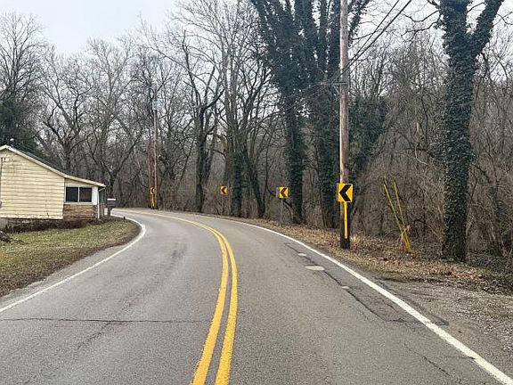 4th image of 8528 Meeker Rd