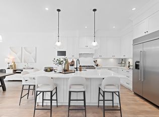 23184 136th Ave, Maple Ridge, BC V4R 2R5