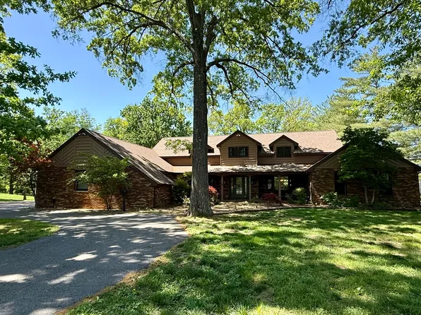 833 N 27th St, Mount Vernon, IL 62864