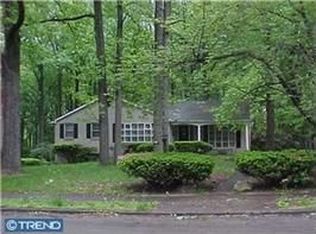 1834 Cobden Rd, Laverock, PA 19038